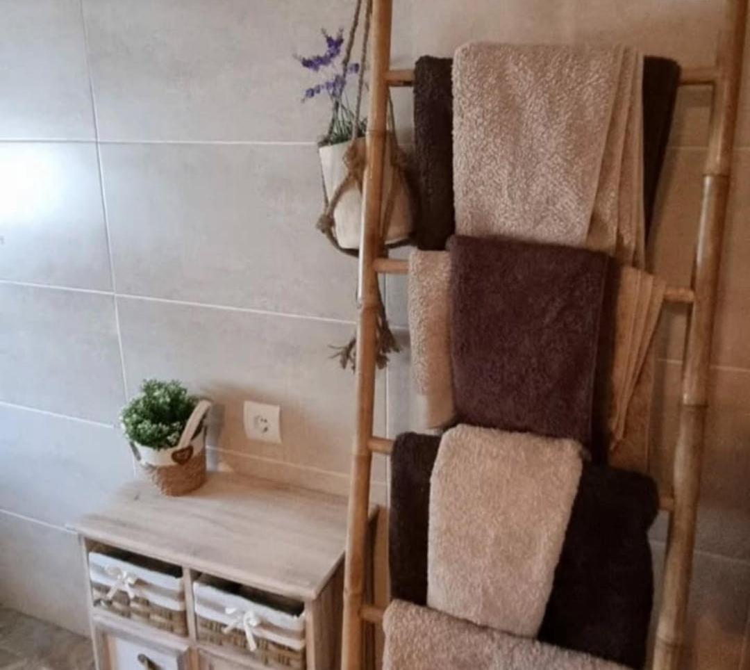 Casa con vistas, piscina y animales de granja, LA CASETA Tarragona Exterior foto
